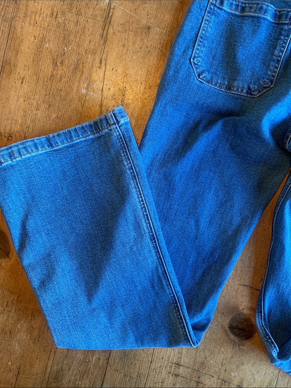 GAP Medium Blue Women's Flare Jeans - Picture 15 of 16